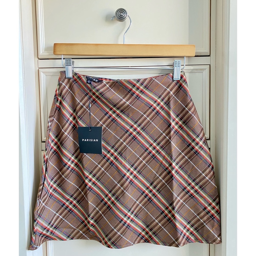 🛍️(NWT) Chic Plaid Mini Skirt